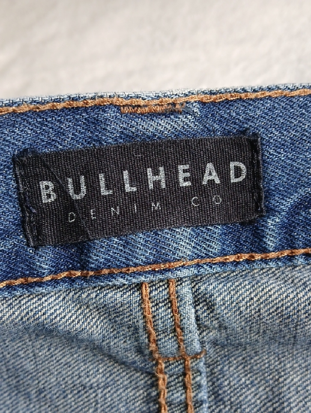 Bullhead Slim Straight Men's Jeans in Denim Blue - Picture 2 of 5
